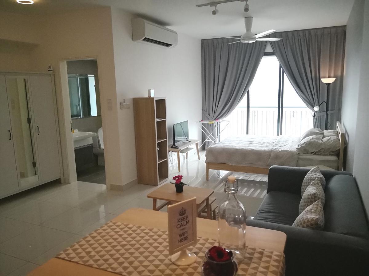 Teega Suites @ Ph 努沙再也 外观 照片