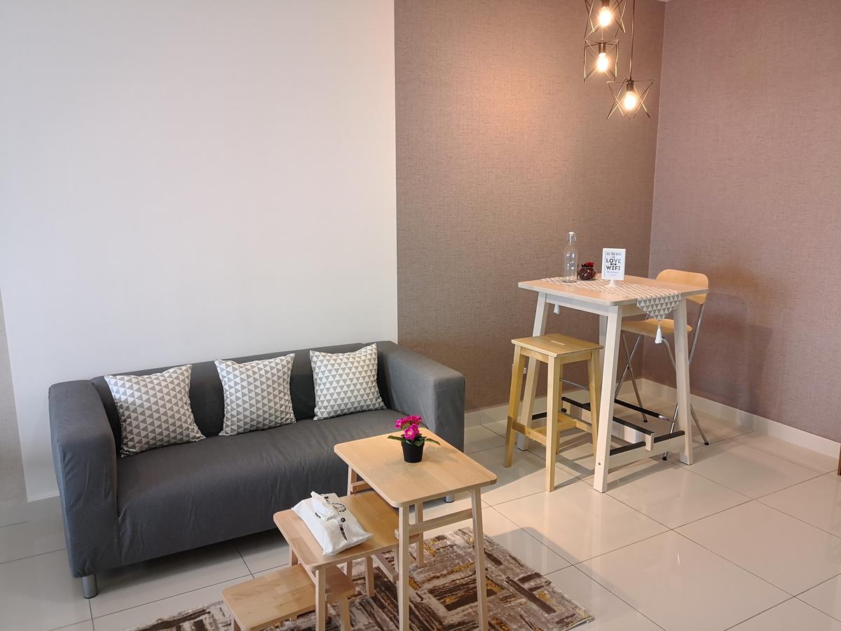 Teega Suites @ Ph 努沙再也 外观 照片