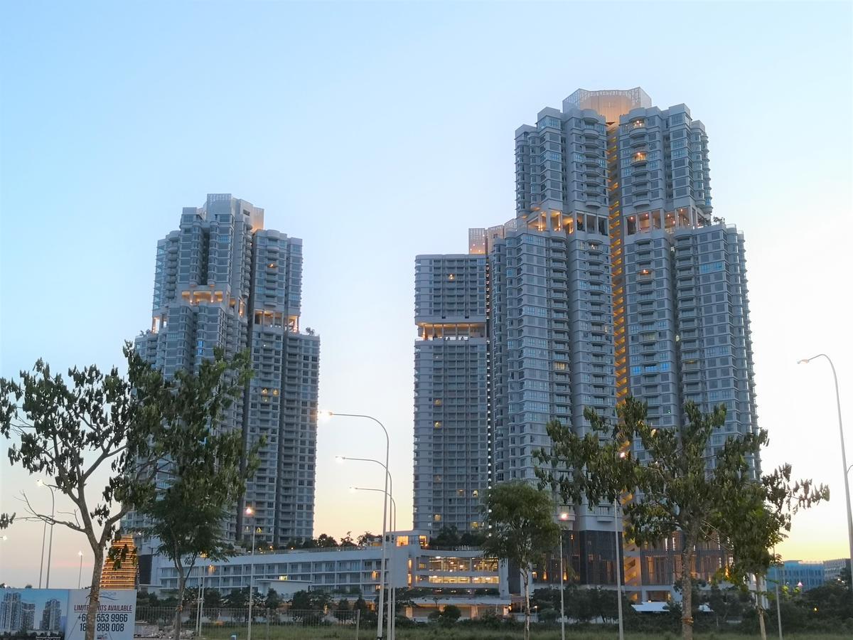 Teega Suites @ Ph 努沙再也 外观 照片