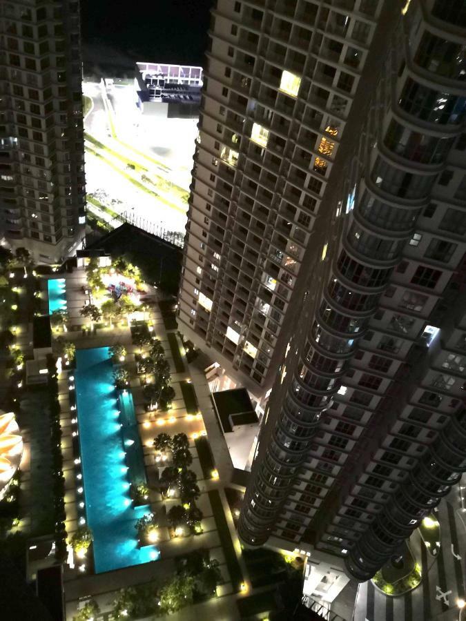 Teega Suites @ Ph 努沙再也 外观 照片