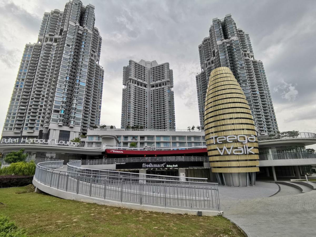 Teega Suites @ Ph 努沙再也 外观 照片