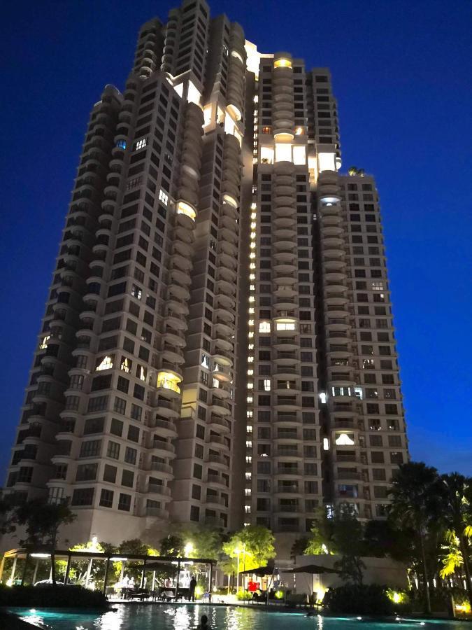 Teega Suites @ Ph 努沙再也 外观 照片